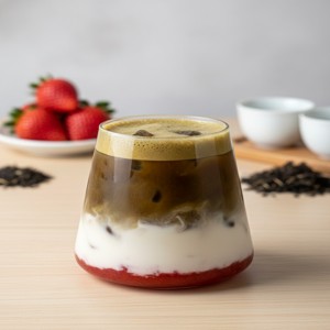 Strawberry Hojicha Latte